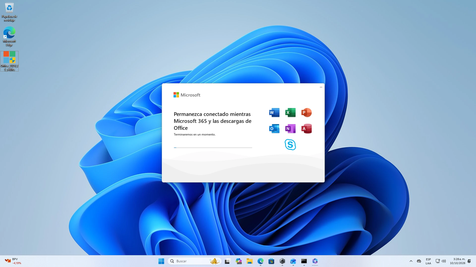 Progreso de descarga e instalación oficial de Office 2024 LTSC en segundo plano